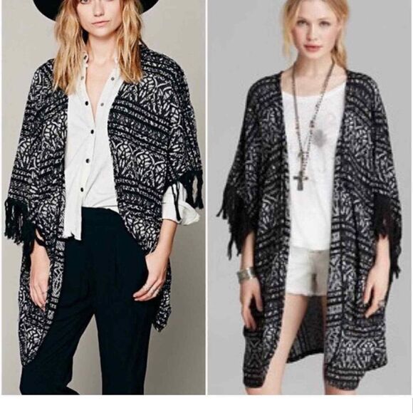 Free People Kimono Patterned Poncho Black White Tassle Boho Open Cardigan M/L - Picture 2 of 12